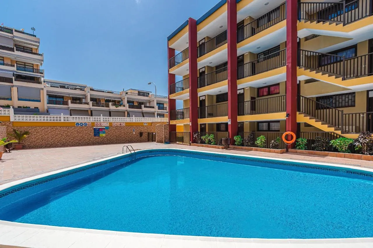 Family Flat With 3 Bedrooms And Balcony Near Los Gigantes And Ocean Puerto de Santiago  Apartament