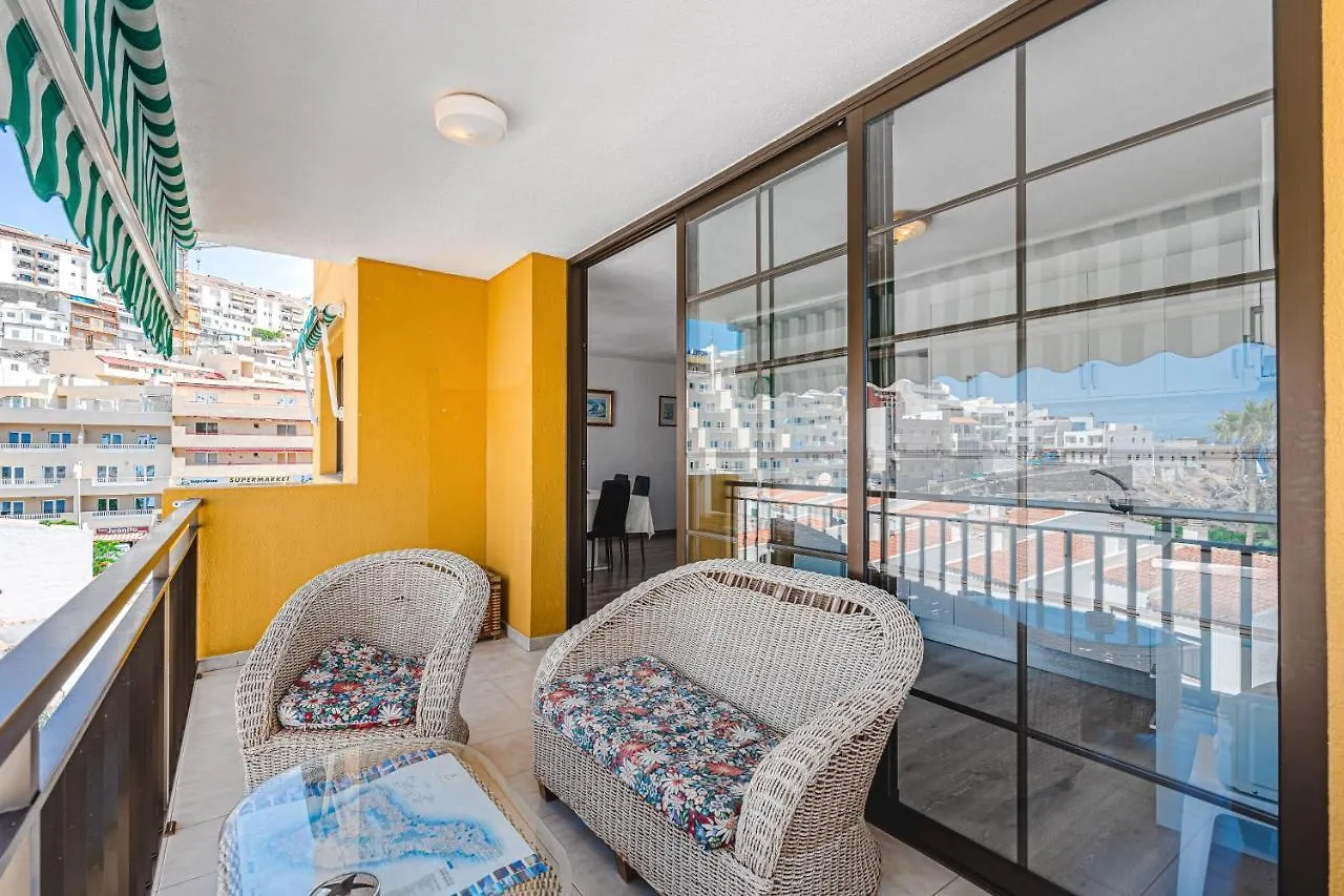 Familienwohnung mit 3 Schlafzimmern nahe Los Gigantes unmittelbar am Ozean Puerto de Santiago  Apartment Puerto de Santiago (Tenerife)